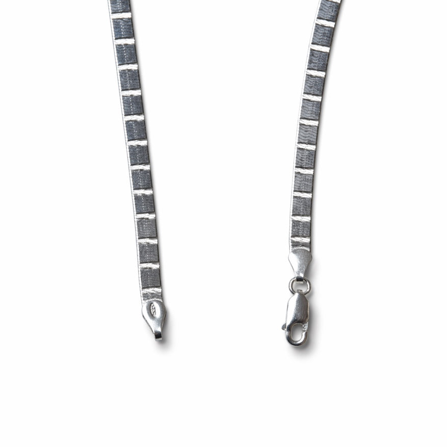 925 Sterling Silver Diamond-Cut Flat Chain Anklet – Sleek Minimal Shine