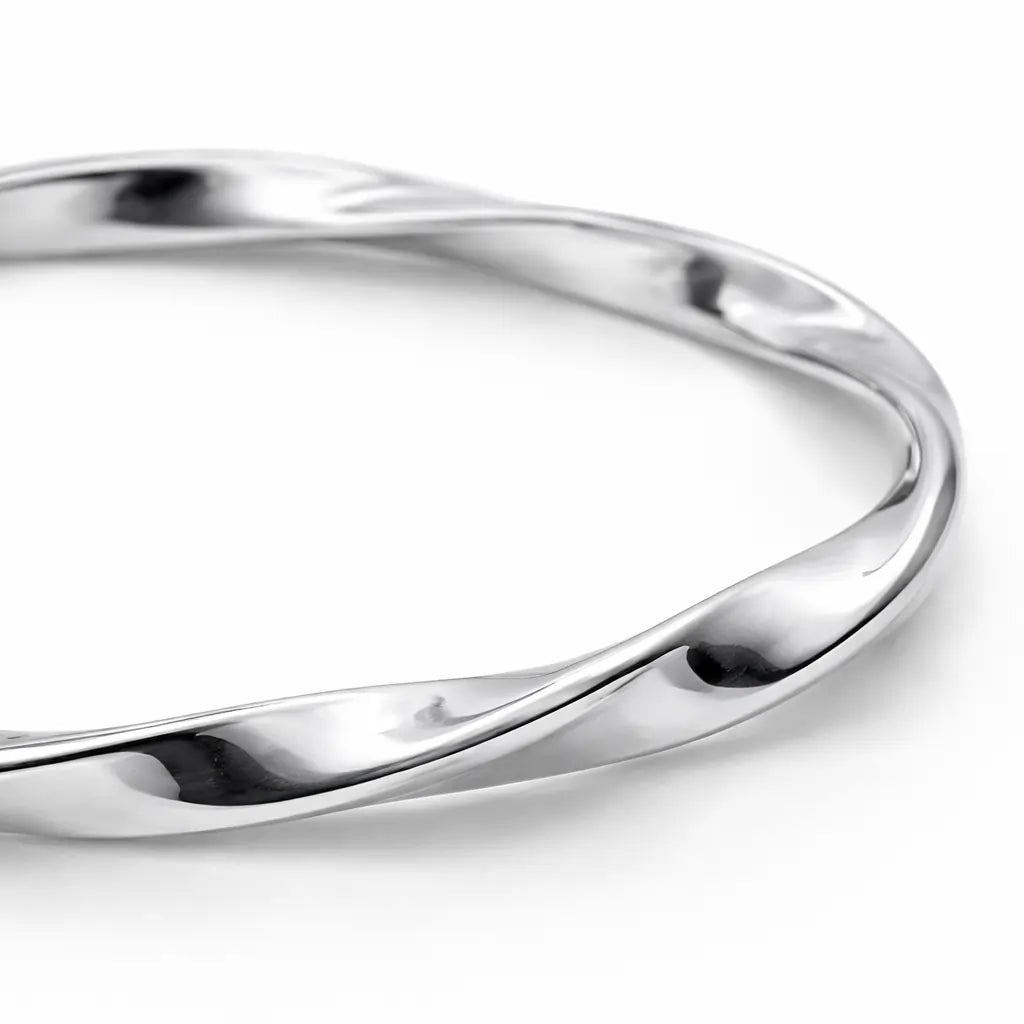 Twisted Wave Bangle in 925 Sterling Silver (Size 2.6)